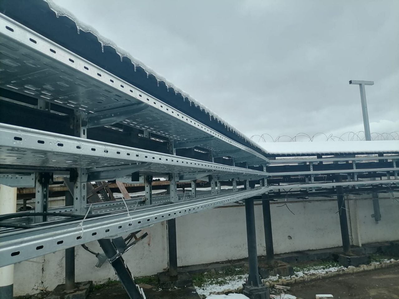 Изготовление и монтаж металлоконструкций площадки задвижек