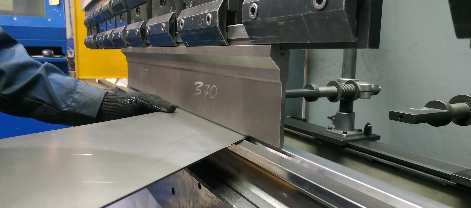 Промышленный способ резки листового металла