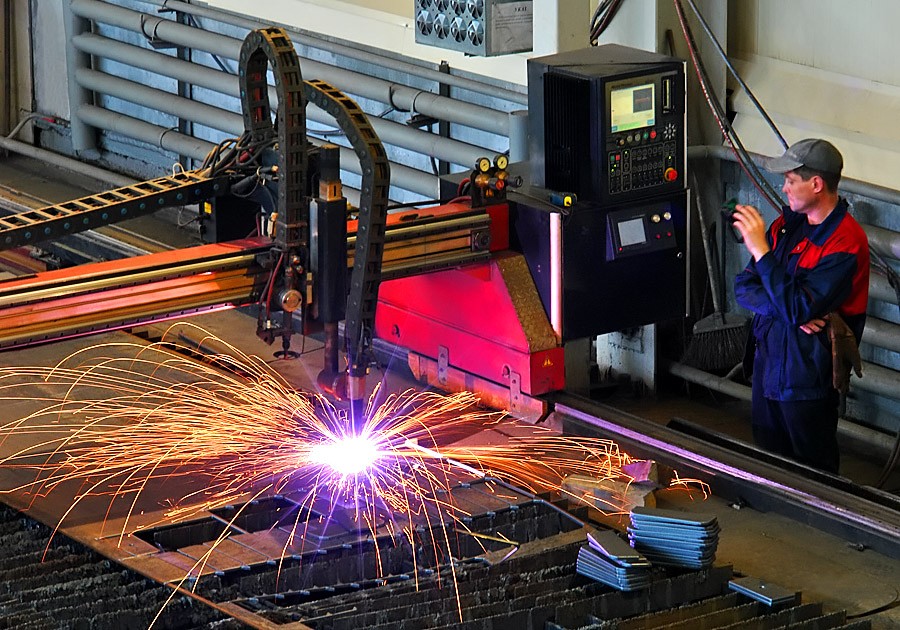 Заказать раскрой листового металла на гильотине